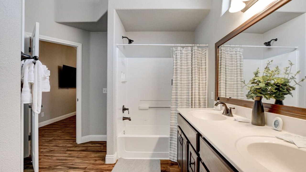 Photo of Bathroom in North Las Vegas