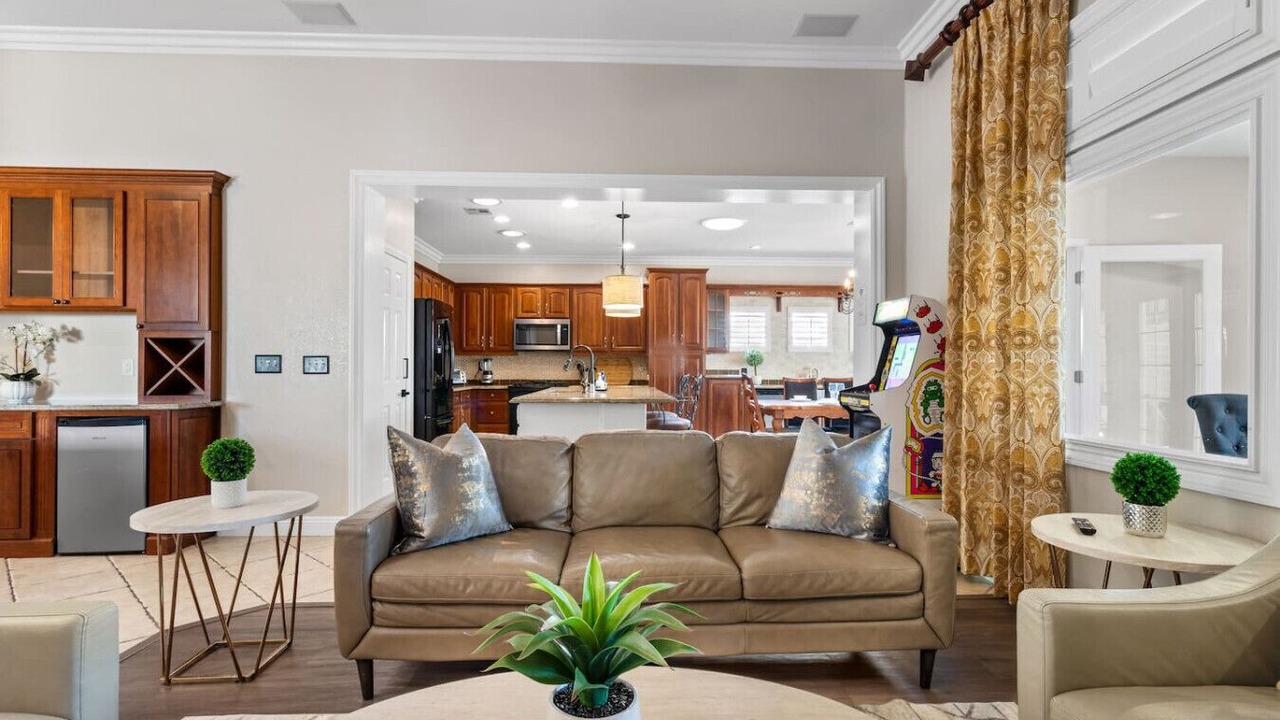 Photo of Livingroom in McCullough Hills