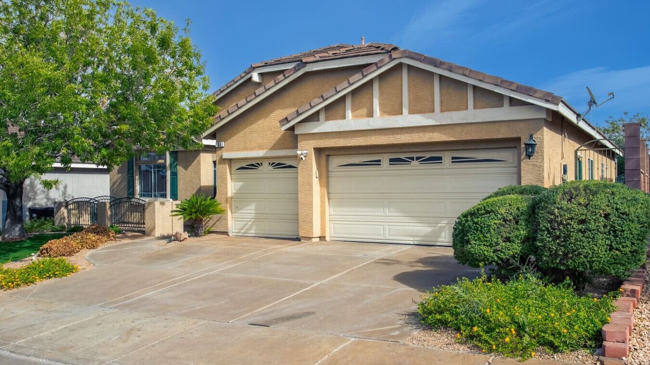 Photo of Outdoor in McCullough Hills