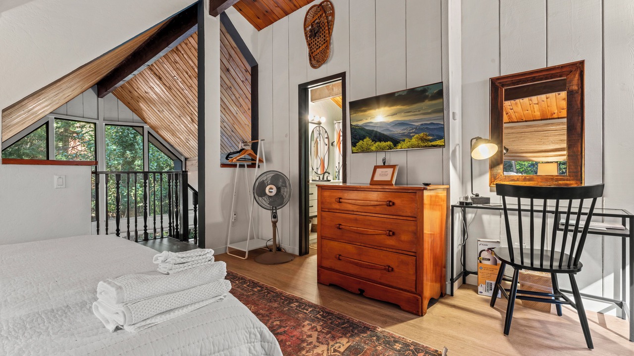 Photo of Bedroom in Arrowhead Villas