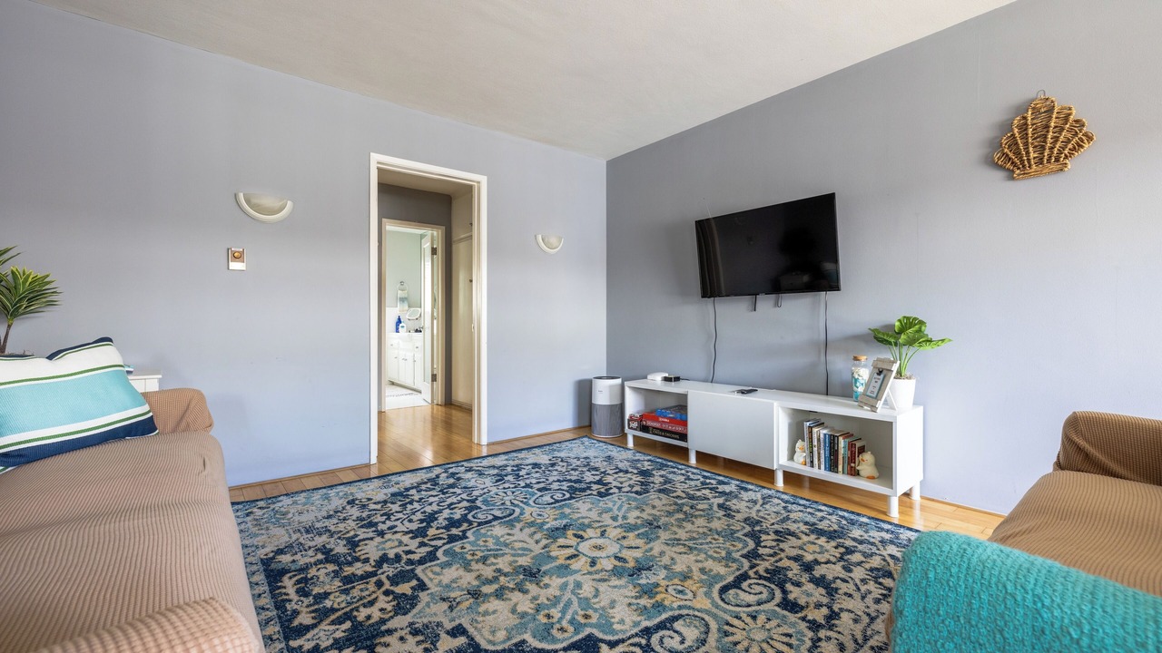 Photo of Bedroom in Alamitos Beach