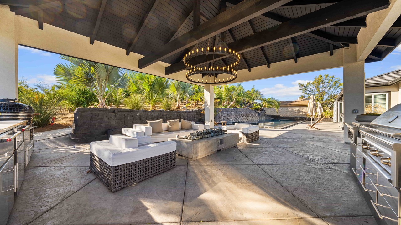 Photo of Patio Balcony in Estates at Canyon Crest