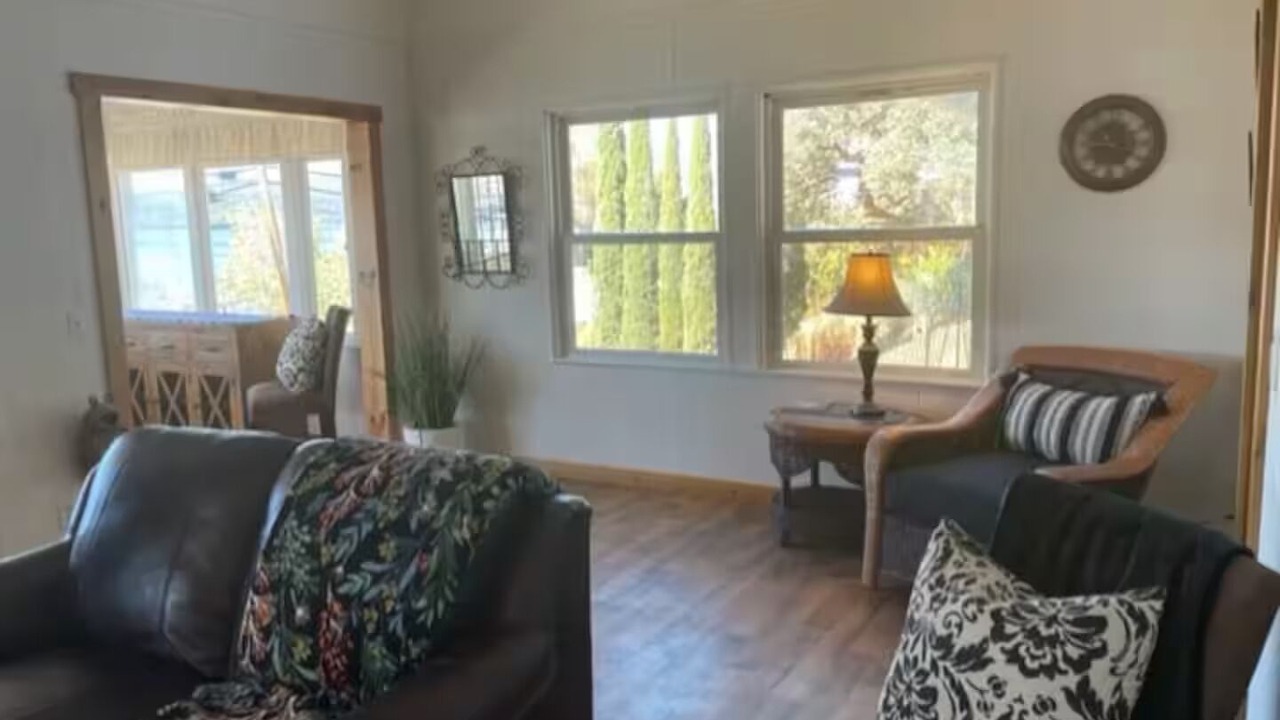 Photo of Livingroom in Clearlake