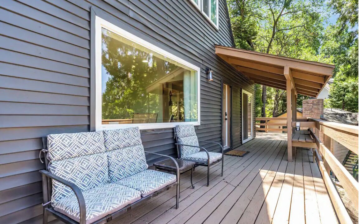 Photo of Patio Balcony in Cedar Glen