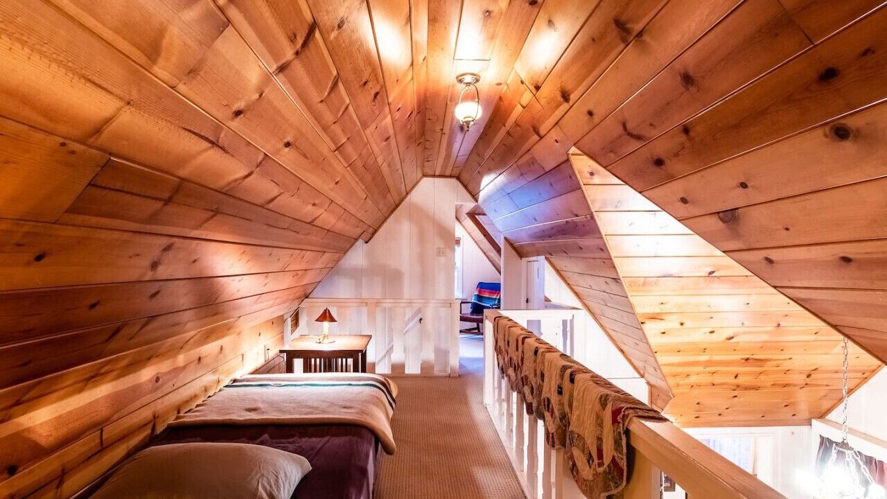 Photo of Bedroom in Lake Arrowhead