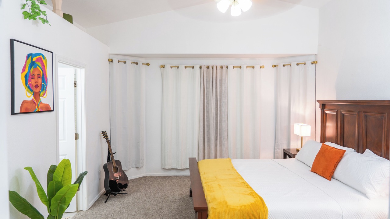 Photo of Bedroom in South Mountain