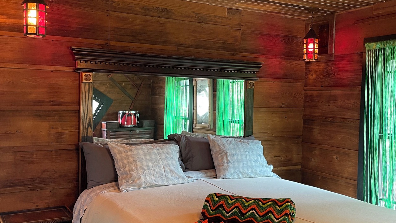 Photo of Bedroom in Anderson Valley