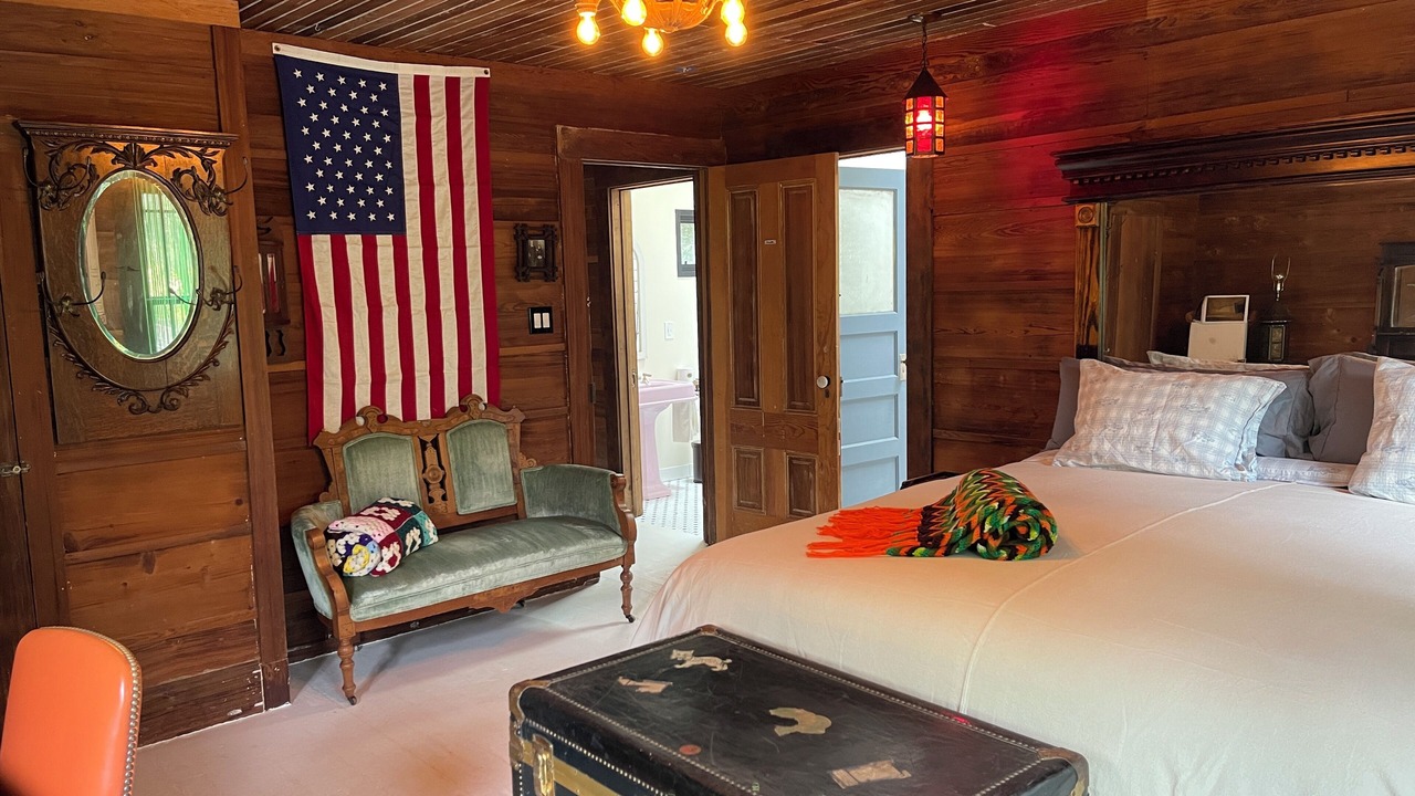 Photo of Bedroom in Anderson Valley