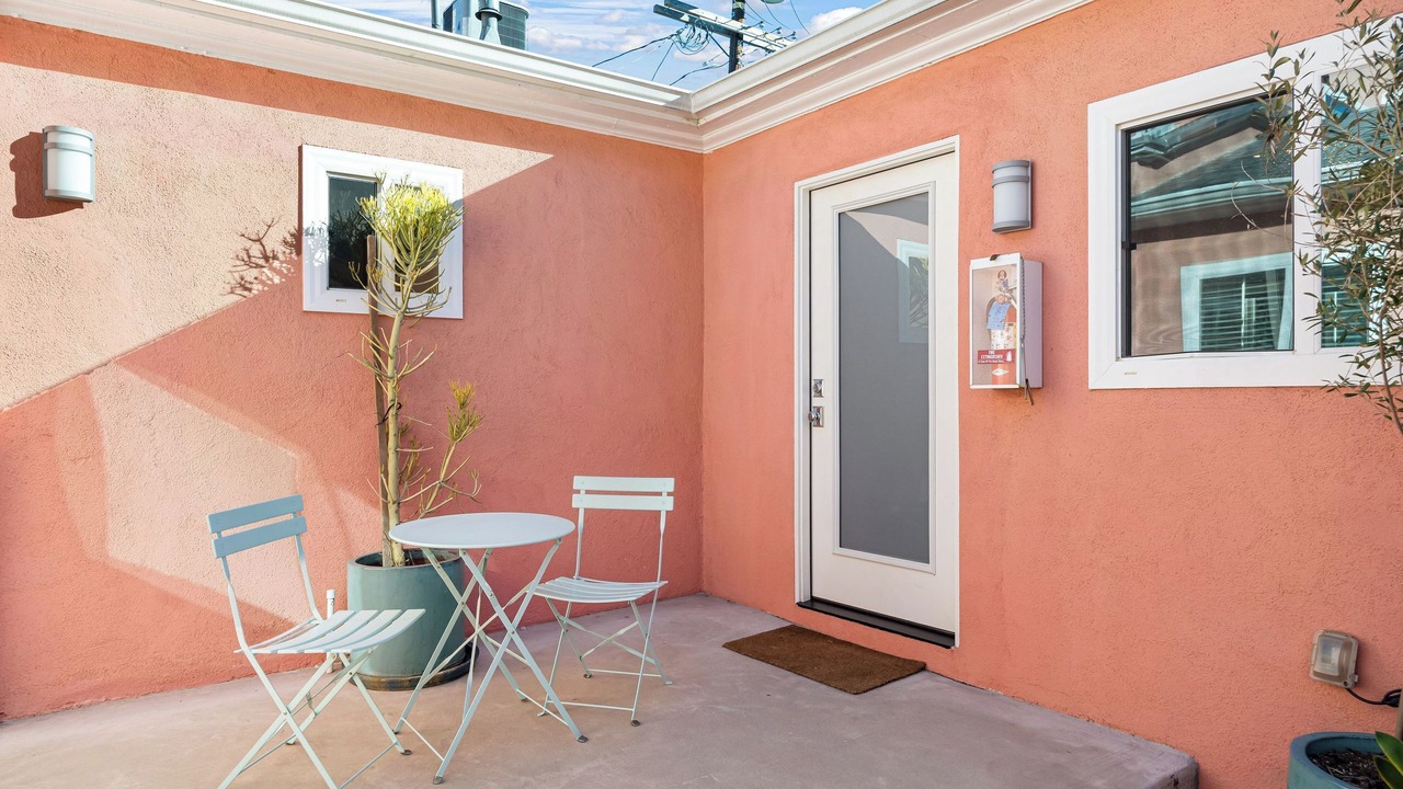 Photo of Patio Balcony in Hollywood