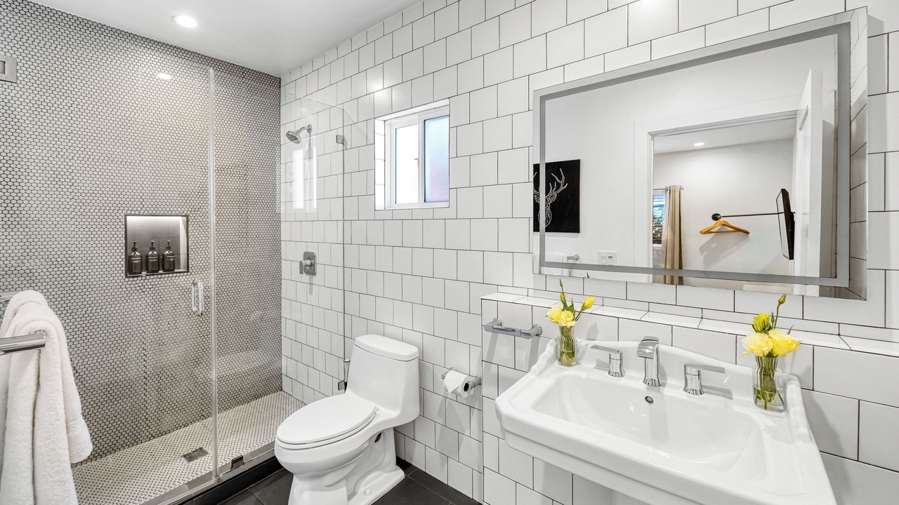 Photo of Bathroom in Hollywood