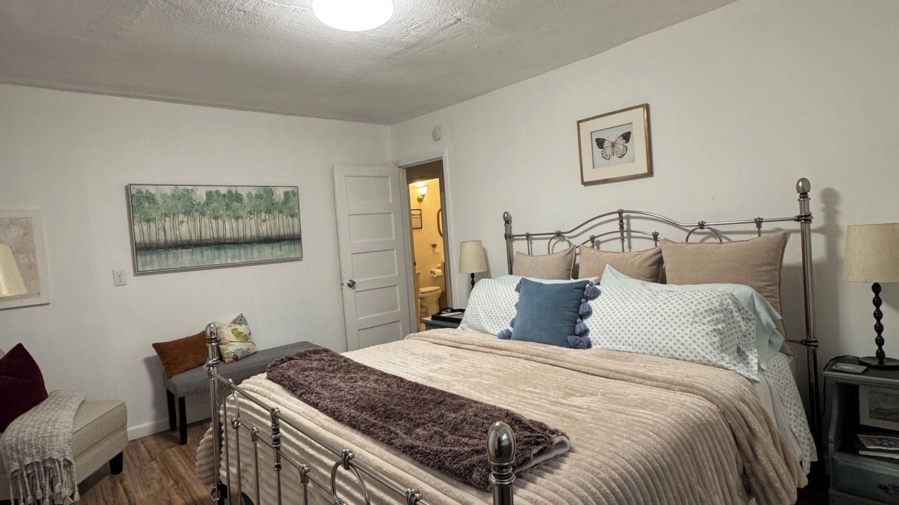 Photo of Bedroom in Upper Lake