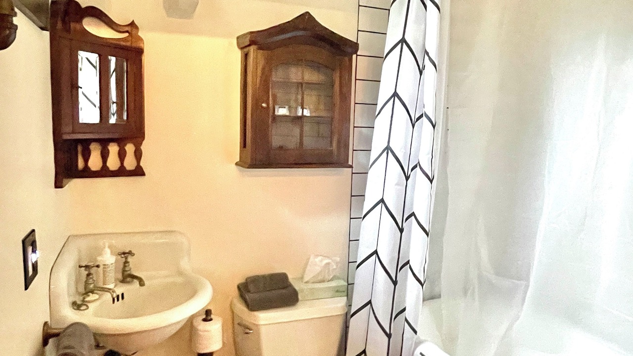 Photo of Bathroom in Anderson Valley