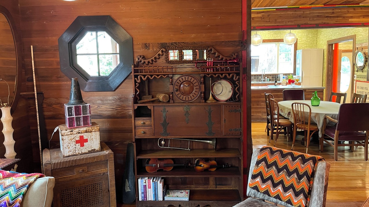Photo of Livingroom in Anderson Valley