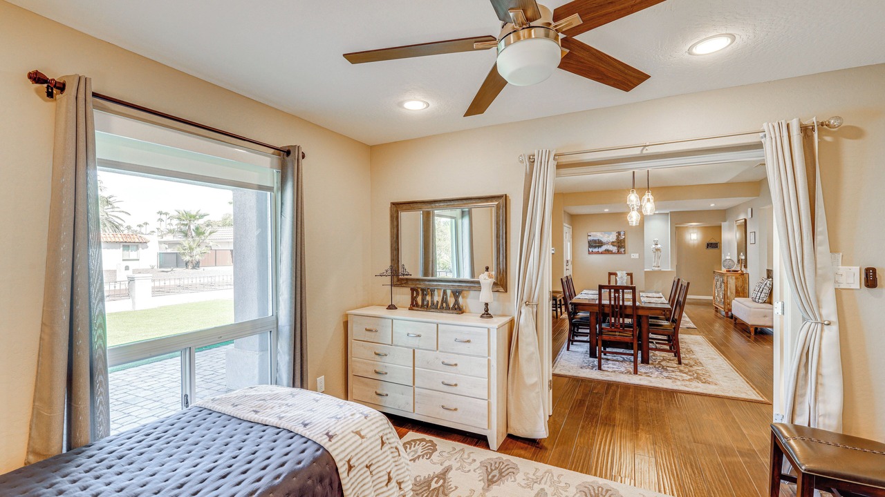 Photo of Bedroom in Raskin Estates