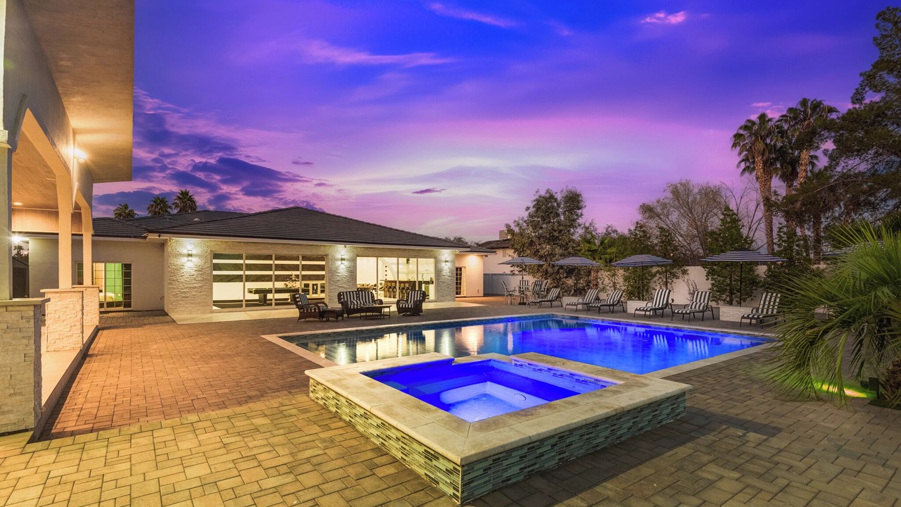 Photo of Outdoor in Spring Valley