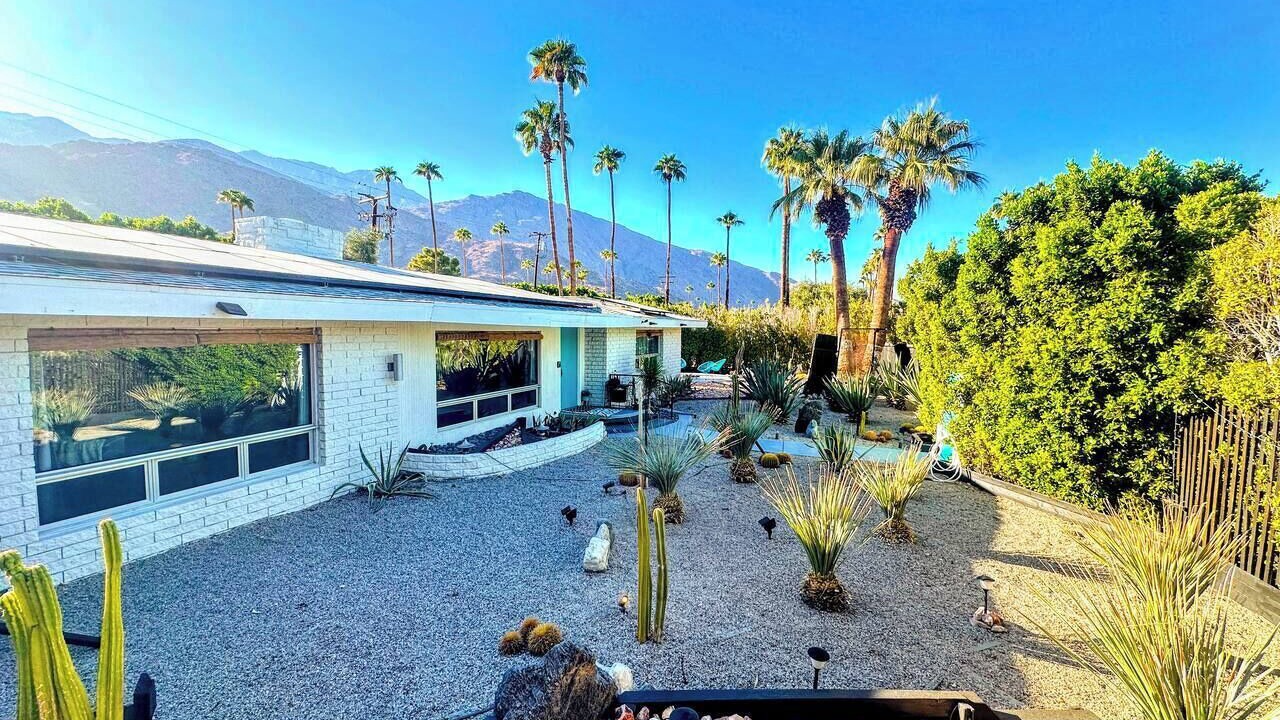 Photo of Others in Twin Palms