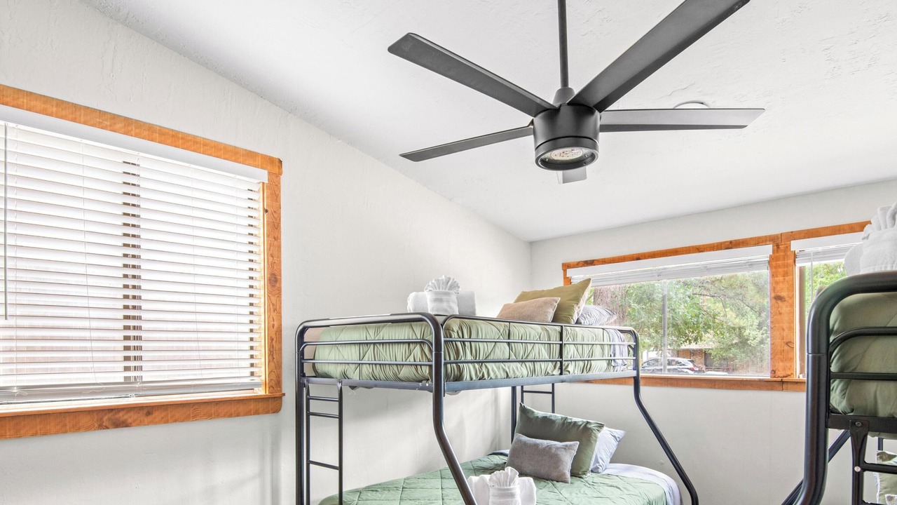 Photo of Bedroom in Mountainaire