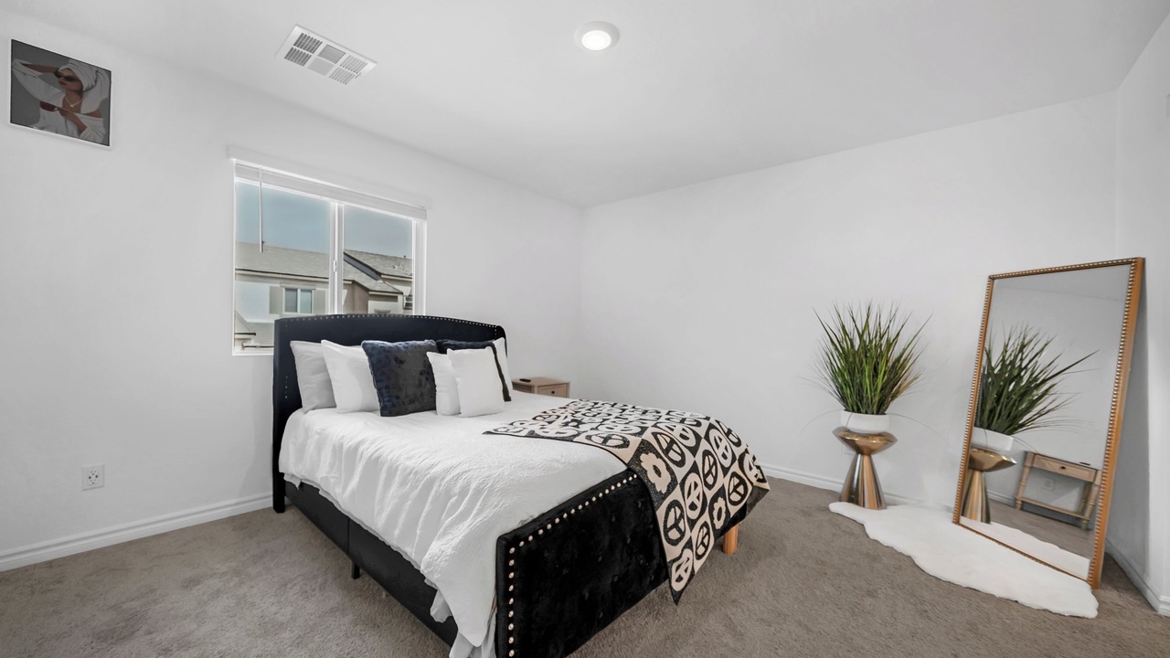 Photo of Bedroom in Centennial Hills
