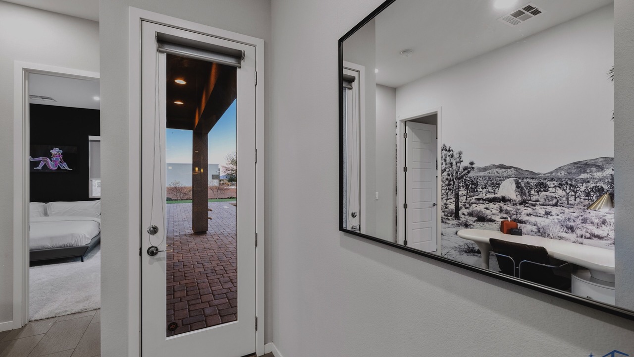 Photo of Bedroom in Enterprise