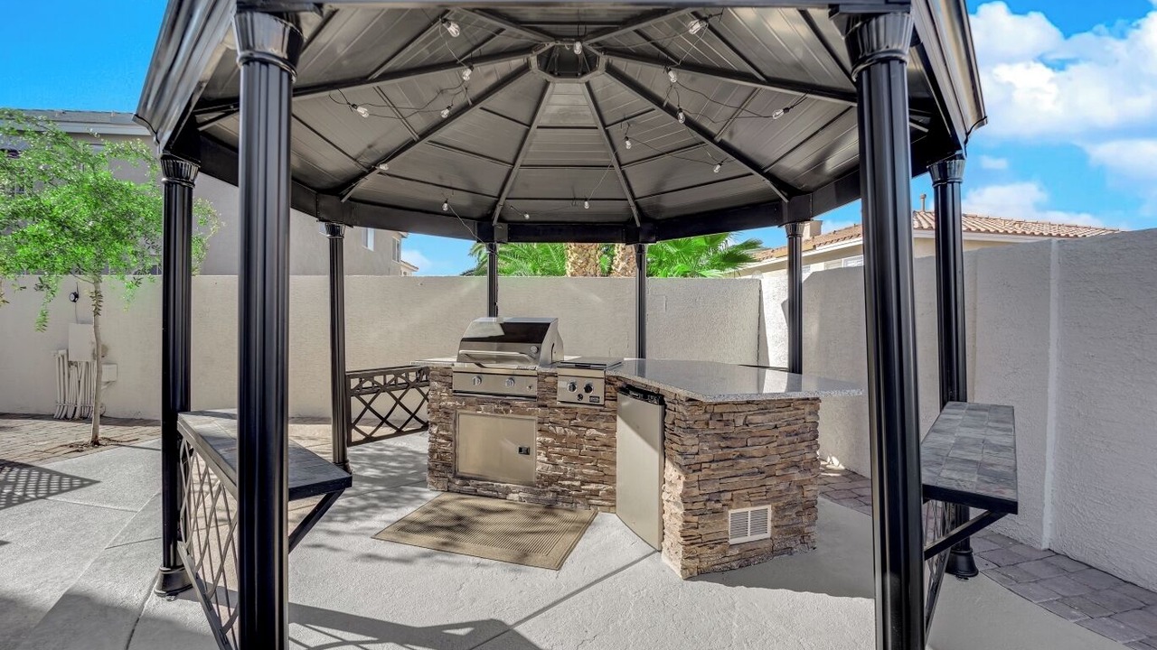 Photo of Patio Balcony in Enterprise