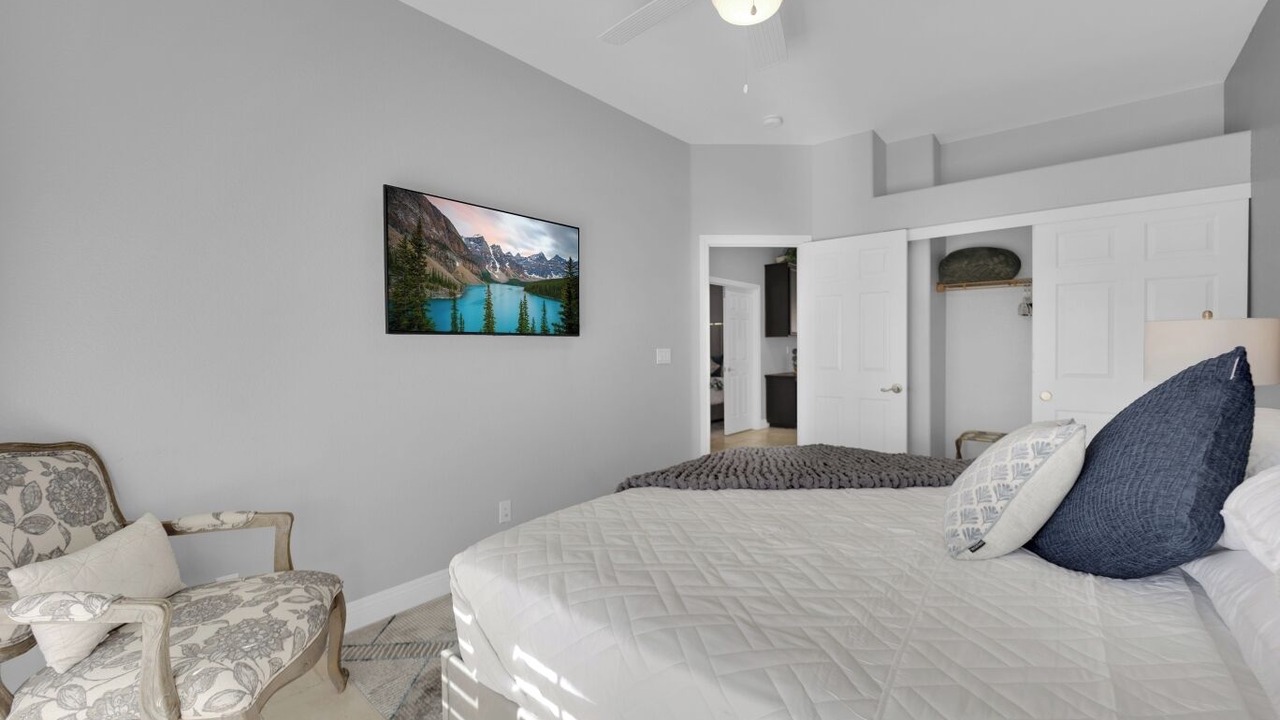 Photo of Bedroom in Enterprise