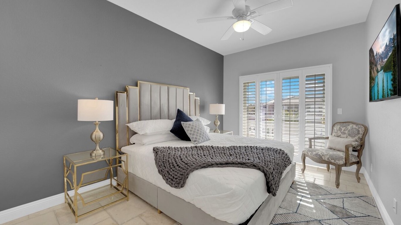 Photo of Bedroom in Enterprise