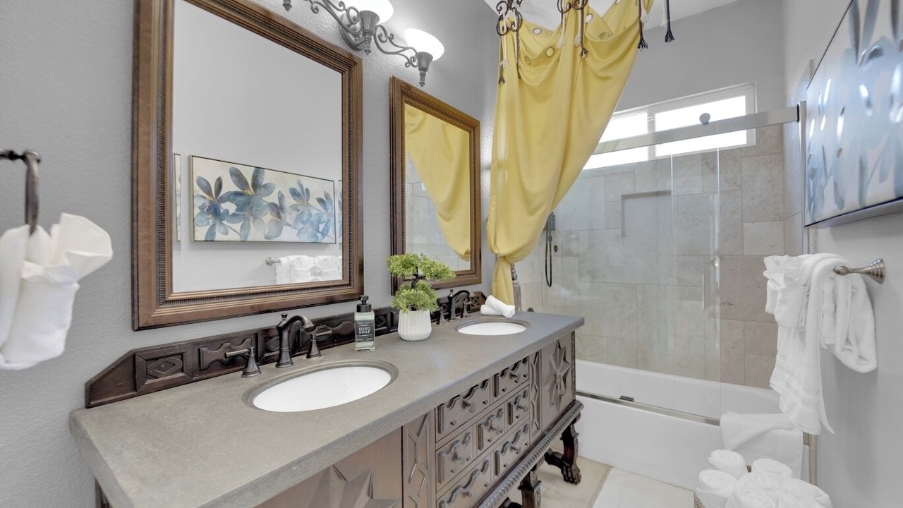 Photo of Bathroom in Enterprise