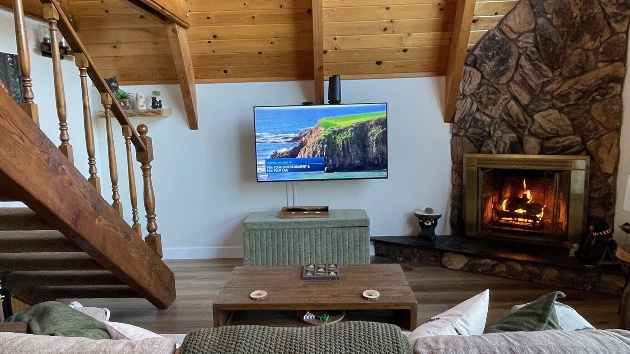 Photo of Bedroom in Cedar Glen