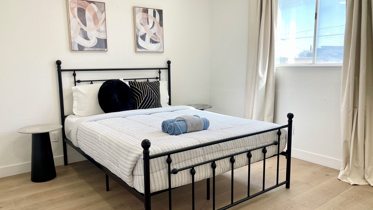 Photo of Bedroom in Chinatown