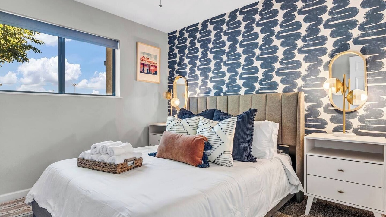 Photo of Bedroom in New Papago Parkway
