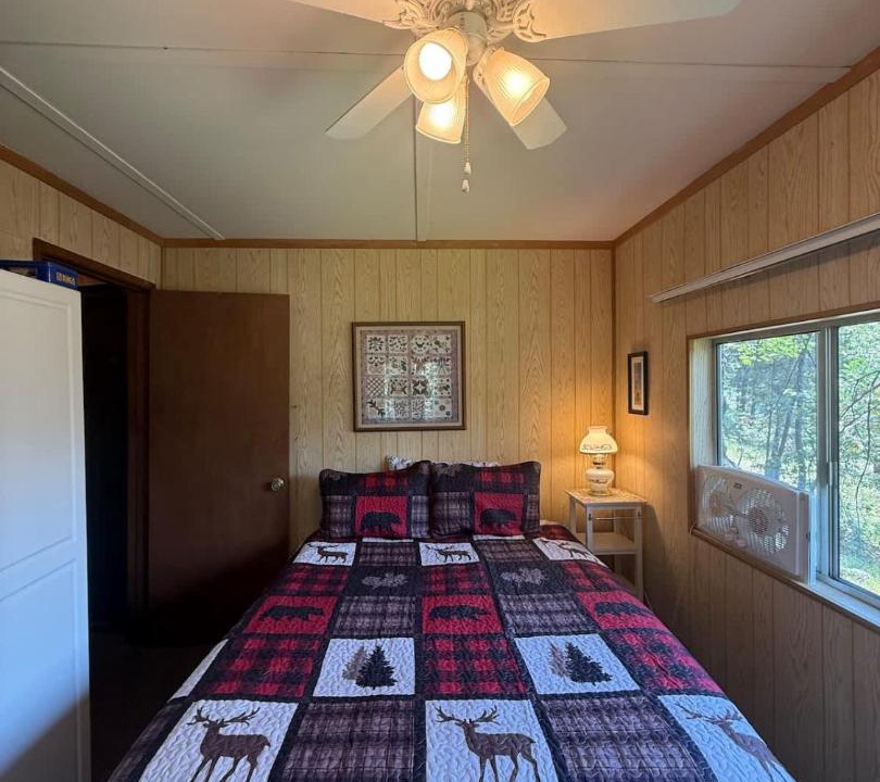 Photo of Bedroom in Big Creek