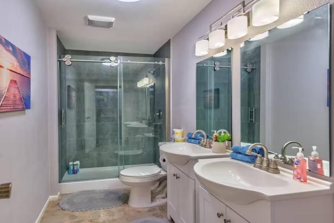 Photo of Bathroom in Chinatown