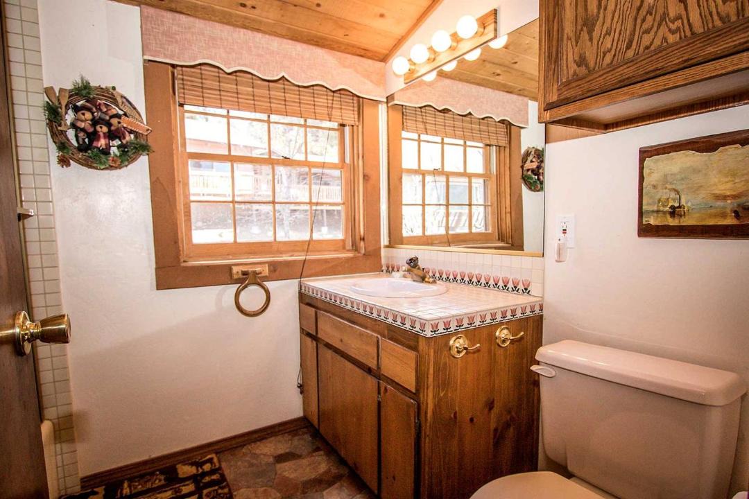 Photo of Bathroom in Fawnskin