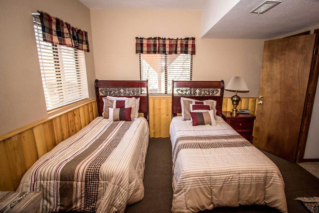 Photo of Bedroom in Fawnskin
