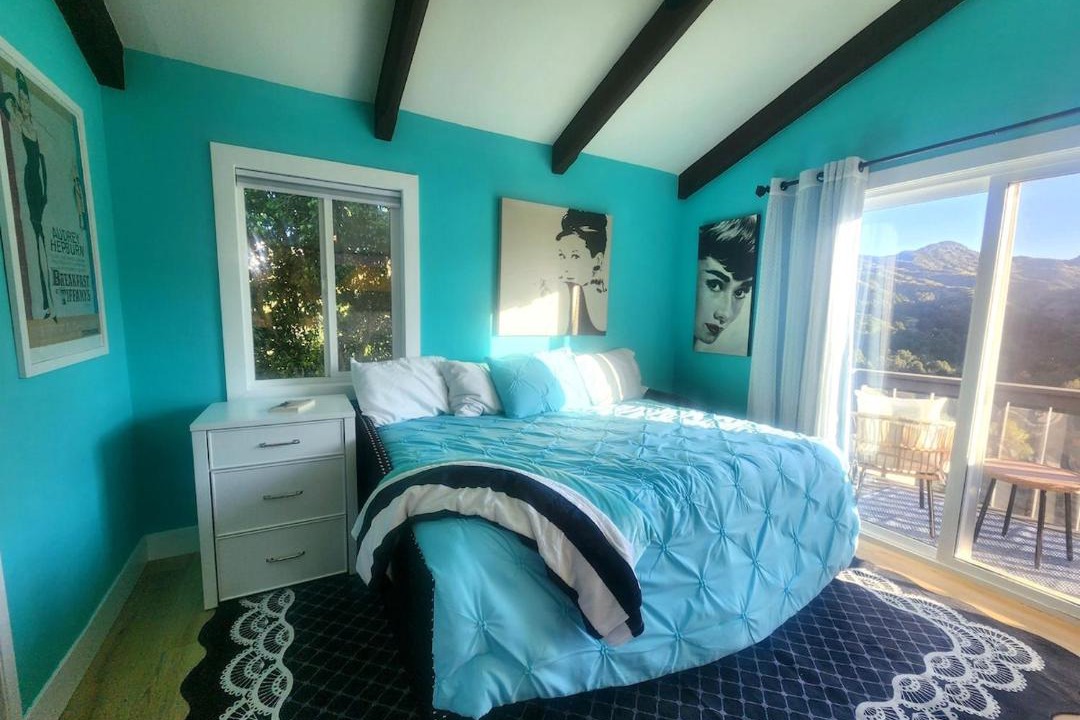 Photo of Bedroom in Hollywoodland
