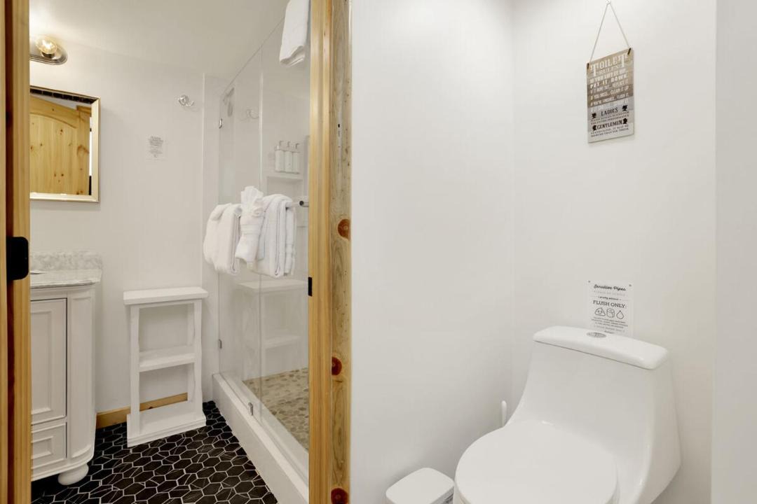 Photo of Bathroom in Big Bear Lake