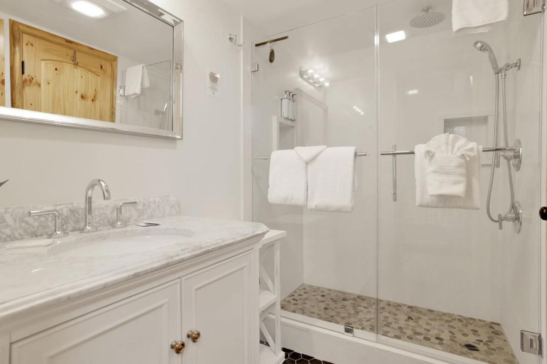 Photo of Bathroom in Big Bear Lake