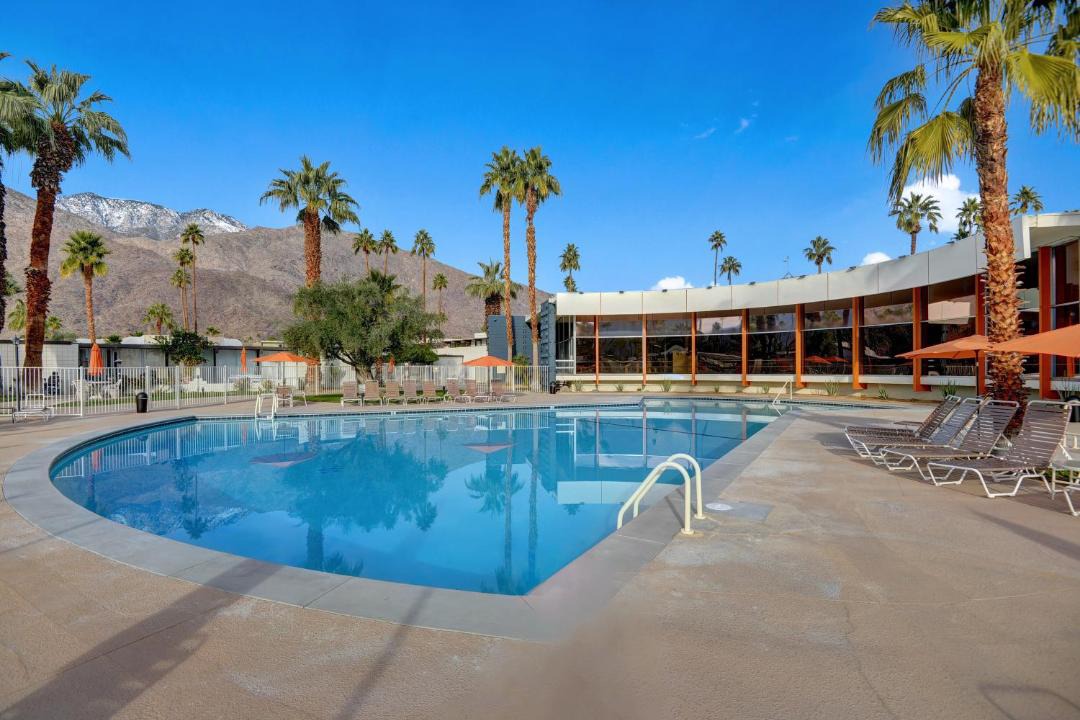 Photo of Others in Twin Palms