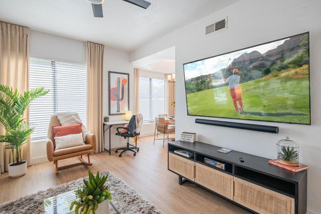Photo of Livingroom in Kierland