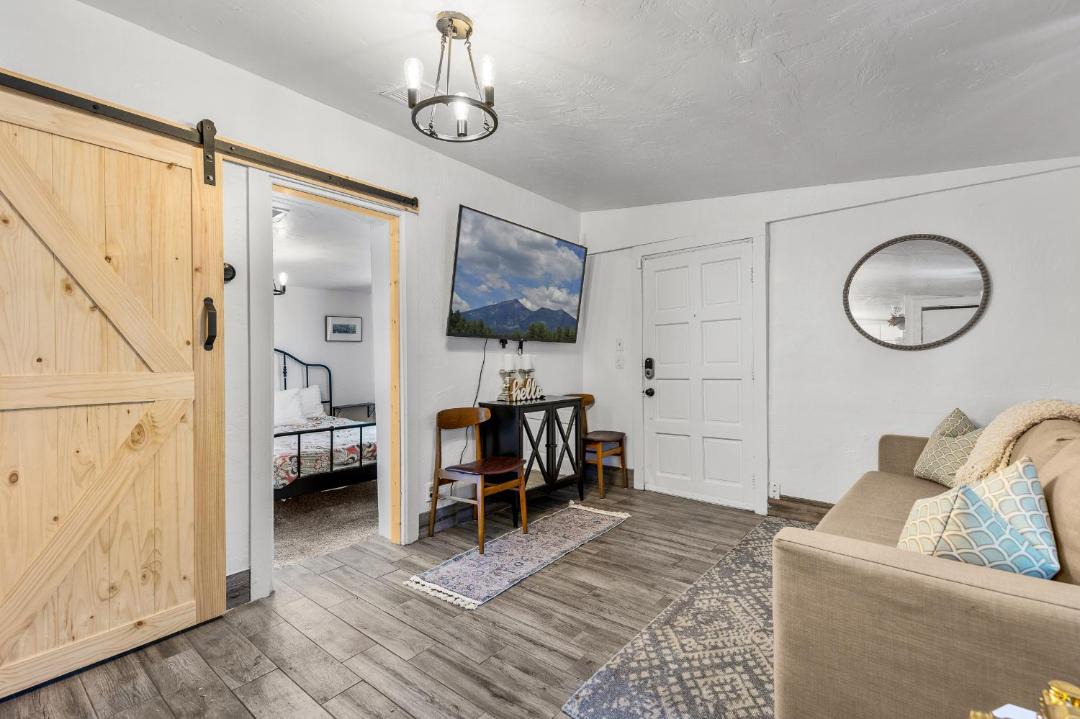 Photo of Livingroom in Southside