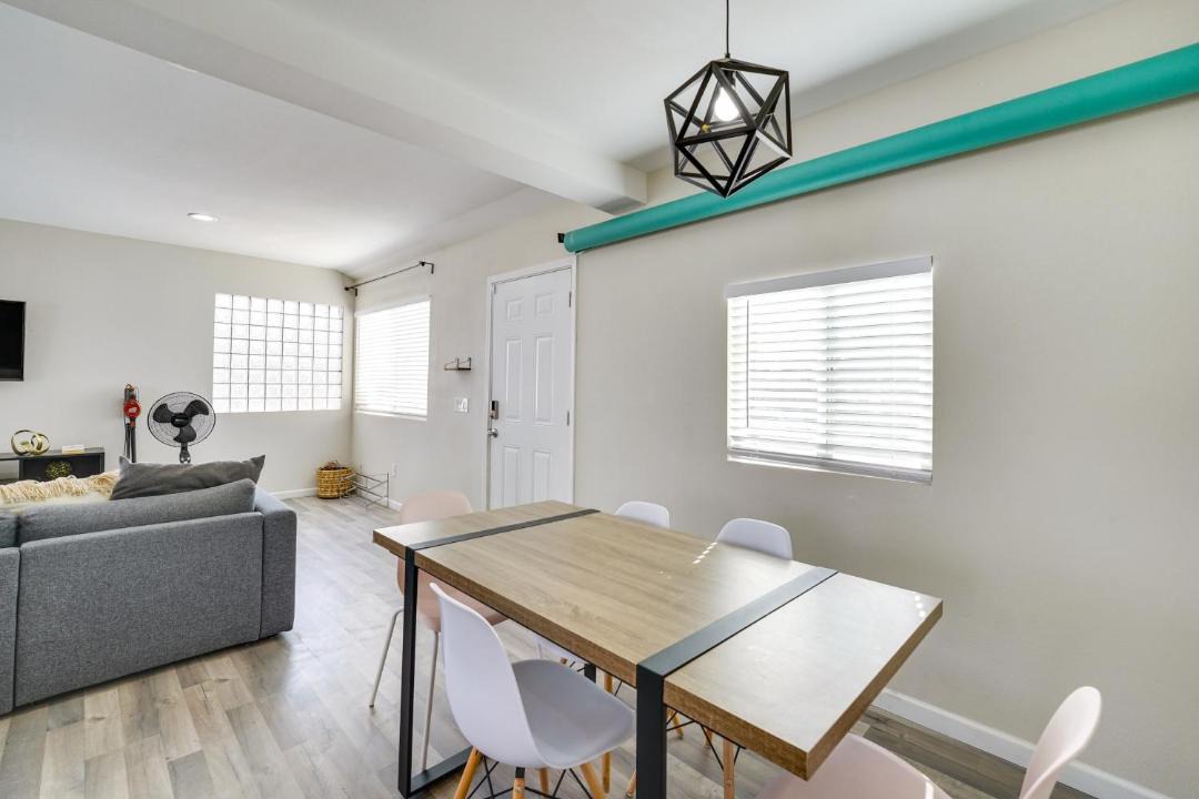 Photo of Livingroom in Downtown Las Vegas