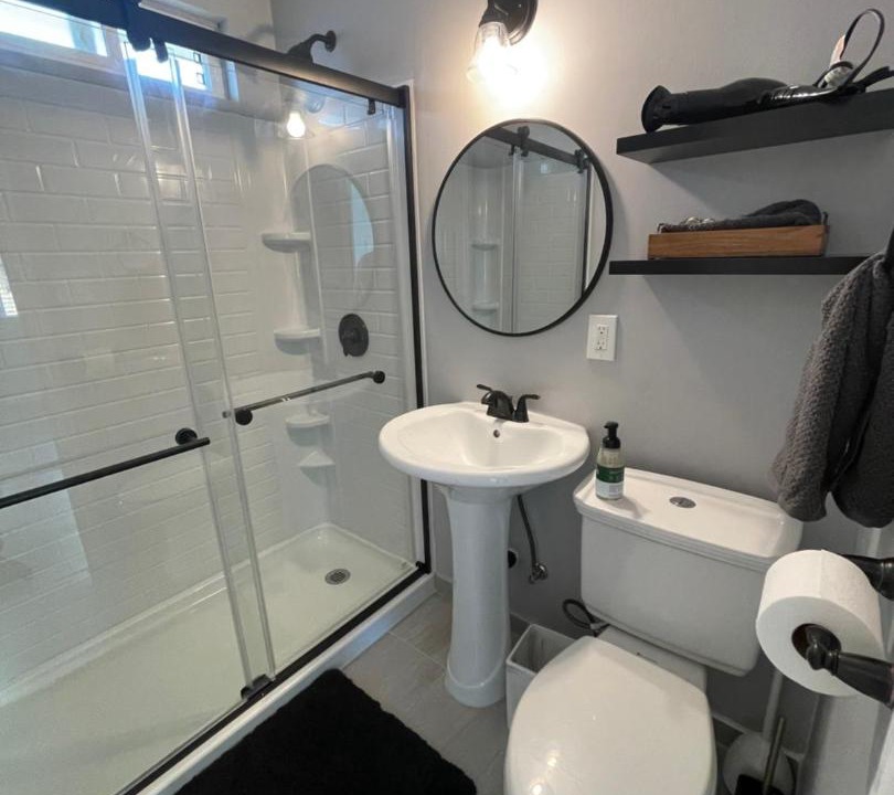 Photo of Bathroom in Lincoln Acres