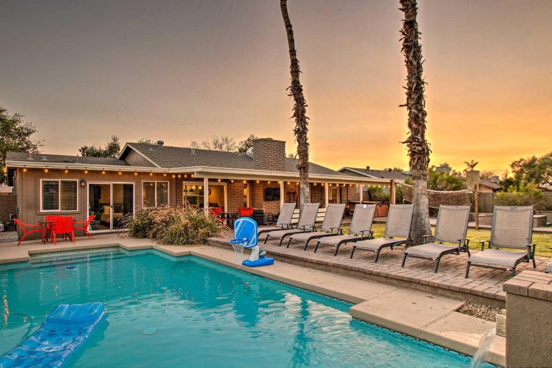 Photo of Outdoor in Paradise Valley Village