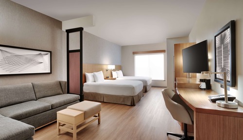 Room, 2 Queen Beds, Accessible, Bathtub