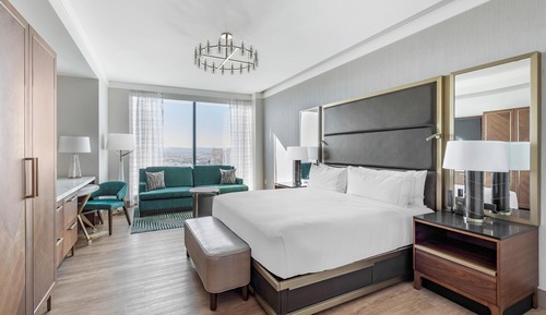 Superior Studio, 1 King Bed