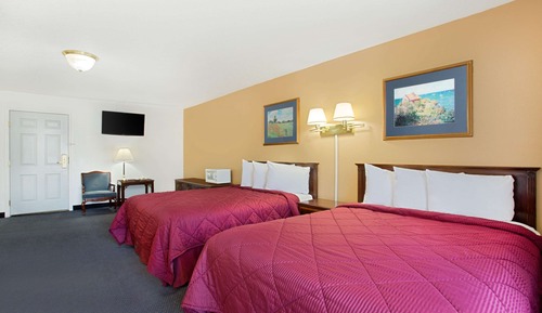 Suite, 2 Queen Beds (Super Deluxe)