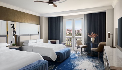 Deluxe Room, 2 Queen Beds, Balcony (Mobility Accessible, Roll-in Shower)