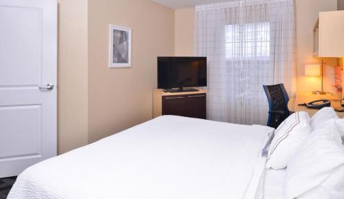 Two-Bedroom Suite