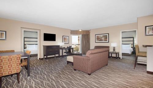Non-Smoking Two Bedroom Suite
