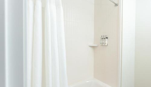 Three-Bedroom Suite - Non-Smoking